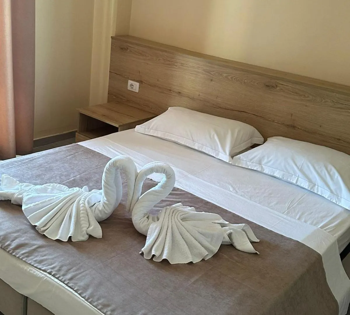 La Playa - Seaside Guest Room Durrës