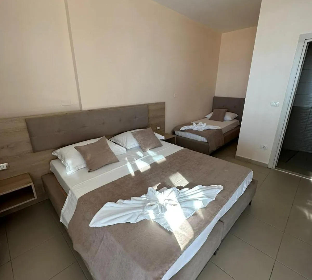 La Playa - Seaside Guest Room Durrës